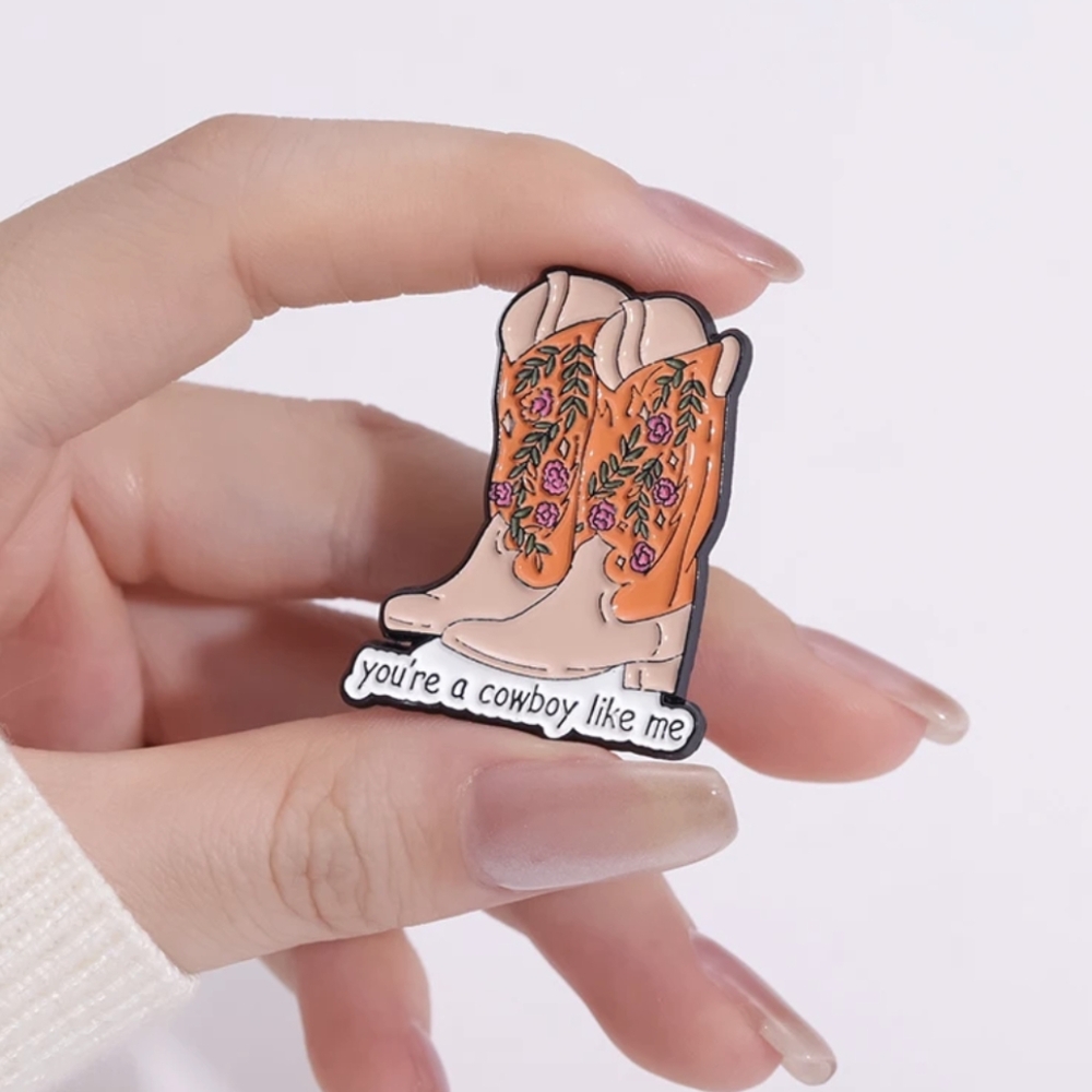 🎶 Taylor Swift - You're a cowboy like me - Enamel Pin